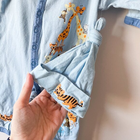 Disney It's A Small World Onesie Set 6 Month - Picture 2 of 10